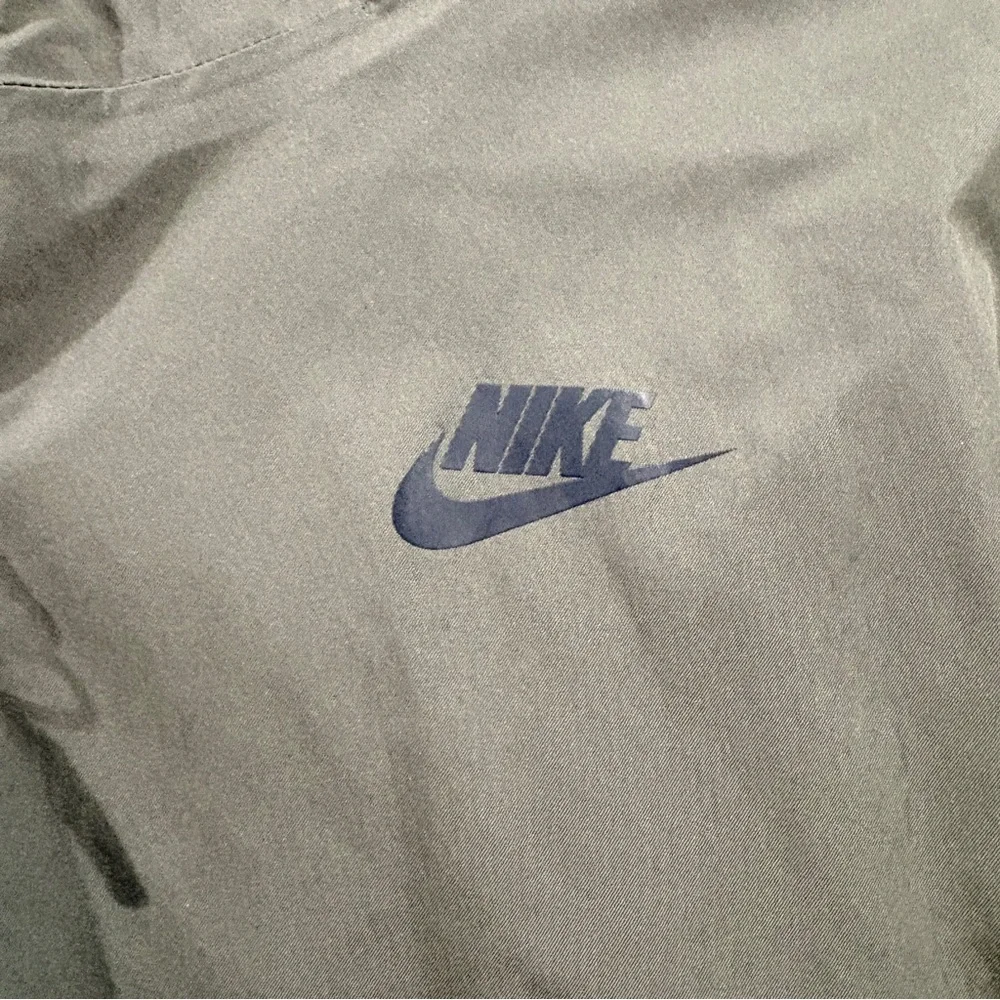 Nike Longline Utility Rain Jacket Olive Small Water Repellent Hooded Gorpcore - Picture 3 of 6